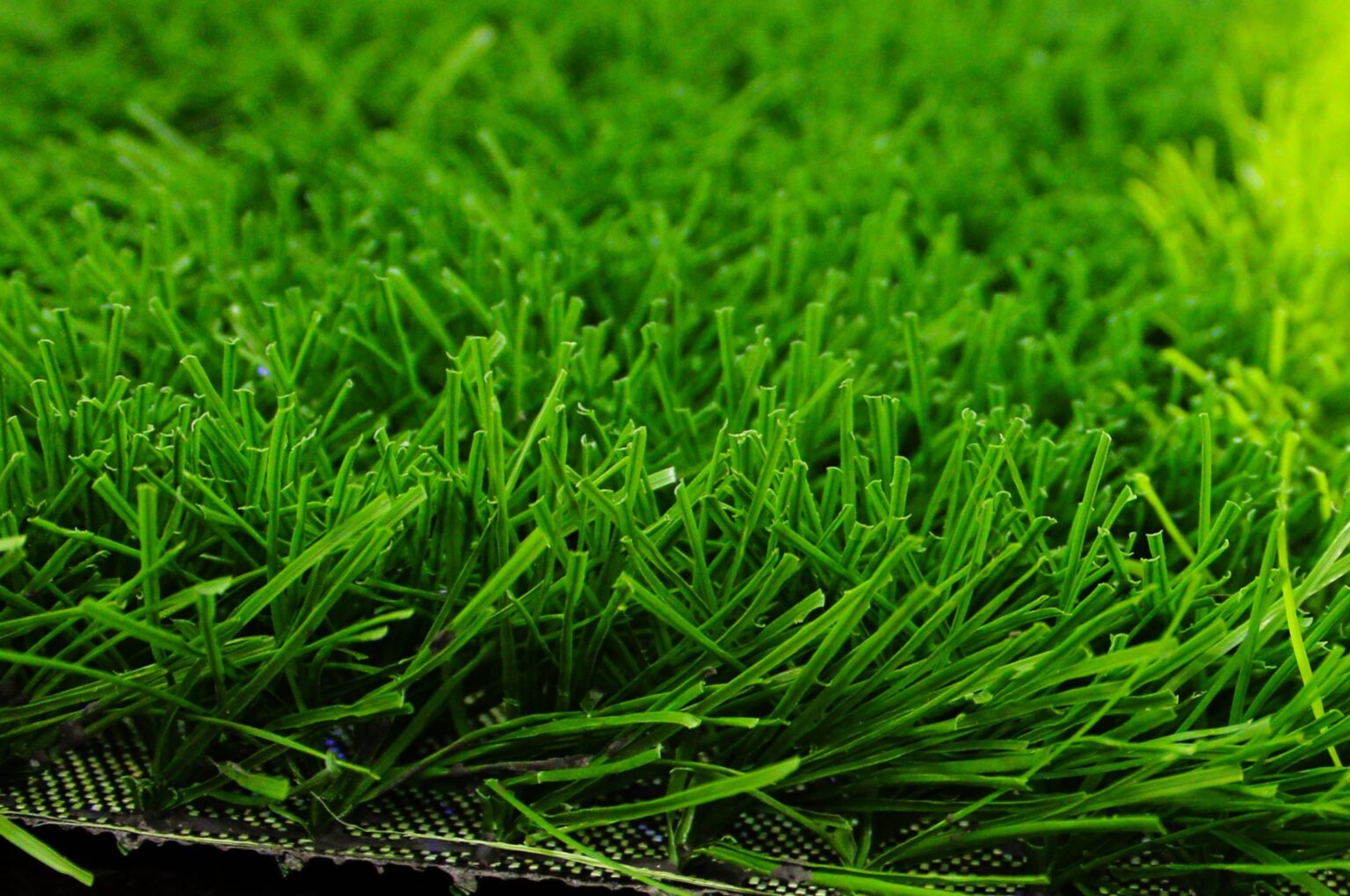 football-grass-dark