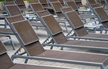 matthiasboeckel-deck-chairs-4474578_1920